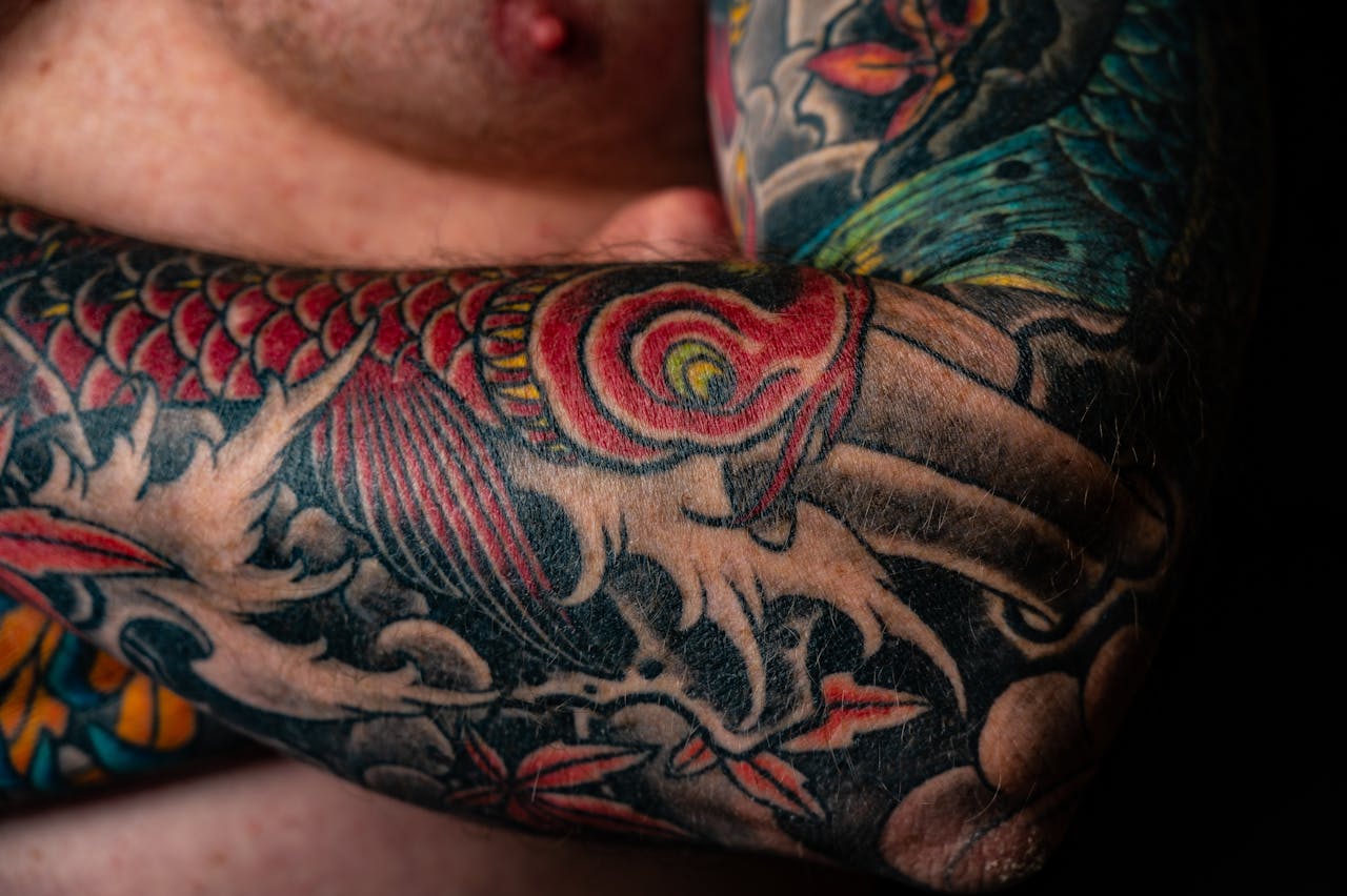 Neo-traditional tattoo by Kai